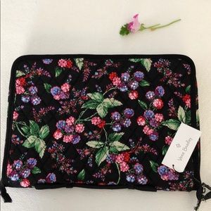 VERA BRADLEY Ultimate Jewelry Organizer.